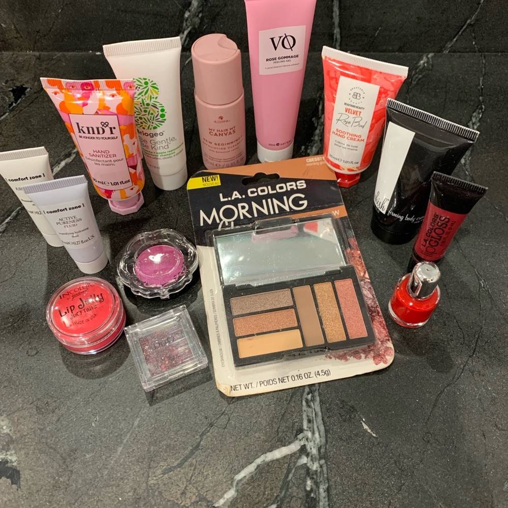 Cosmetic Bundle